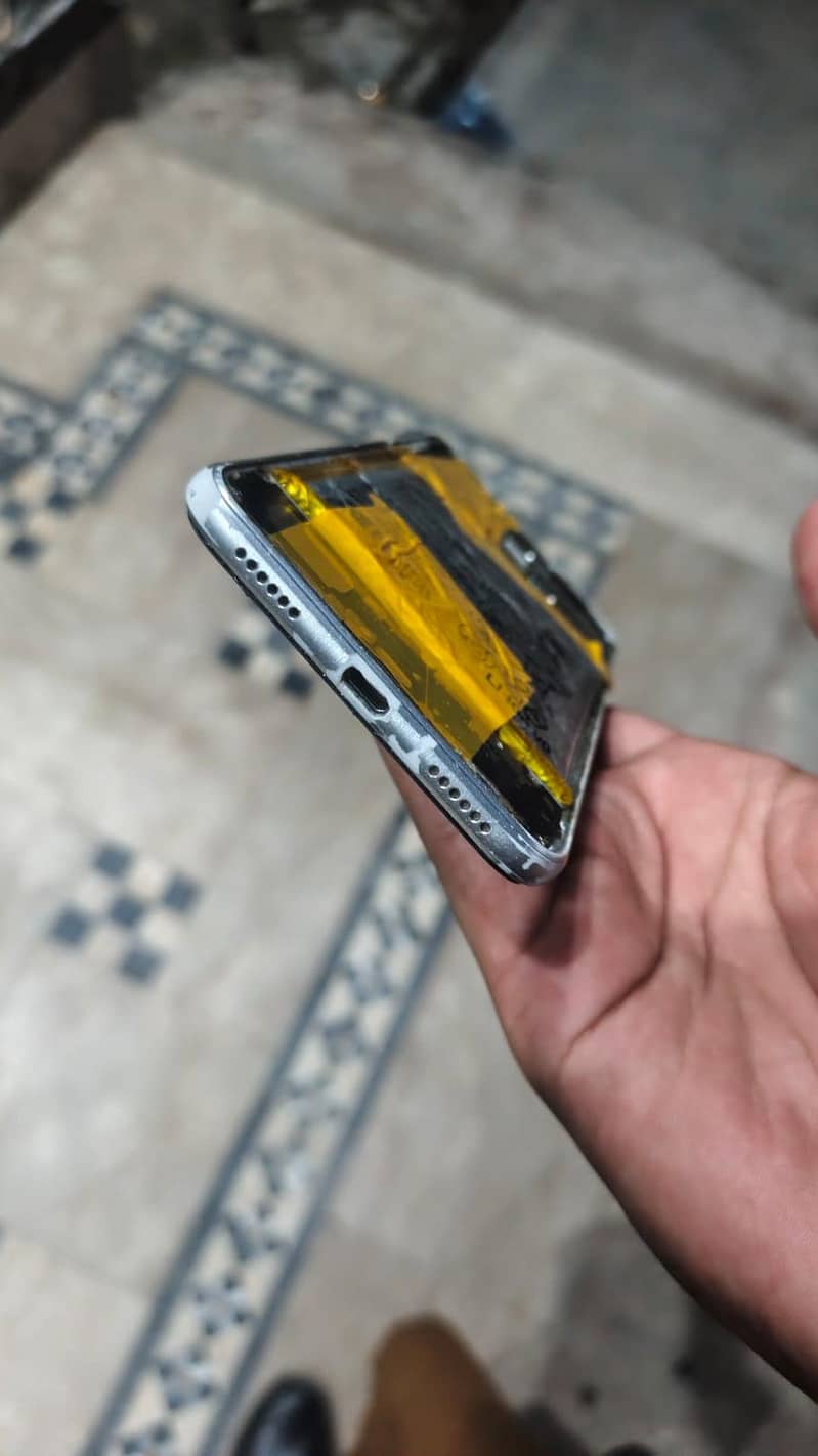 Honor 8 Lite 4
