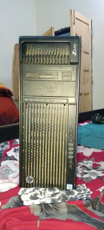 HP Z640