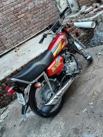 Honda 125 2026 just  950 km running