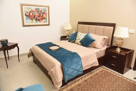 Par Day and short Time One and Two BeD Room appaertment Available Bahria Town Phase 4 and 6 Empire Heights 2 family apartment any time available