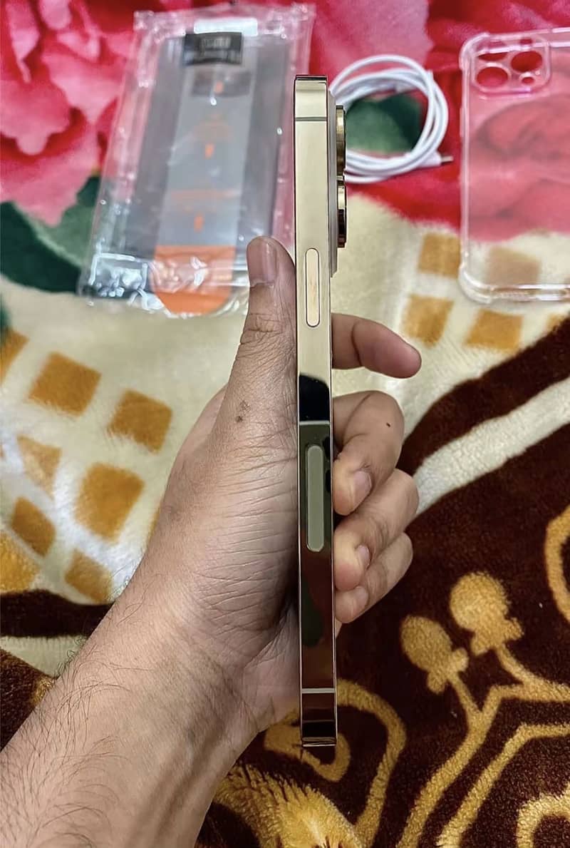 Iphone 14 pro 5