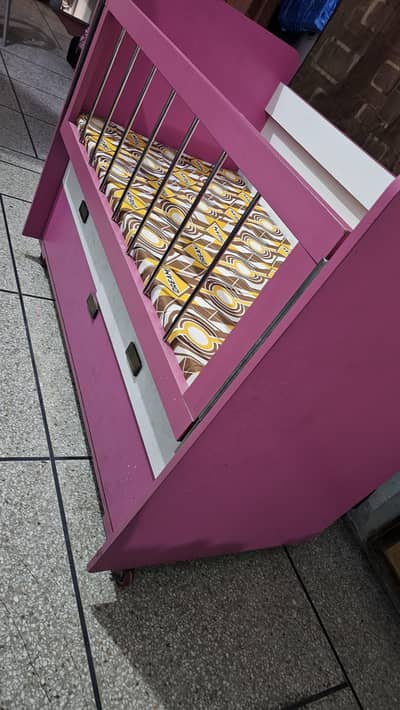 Baby bed for sale 