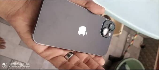 Apple iPhone 14