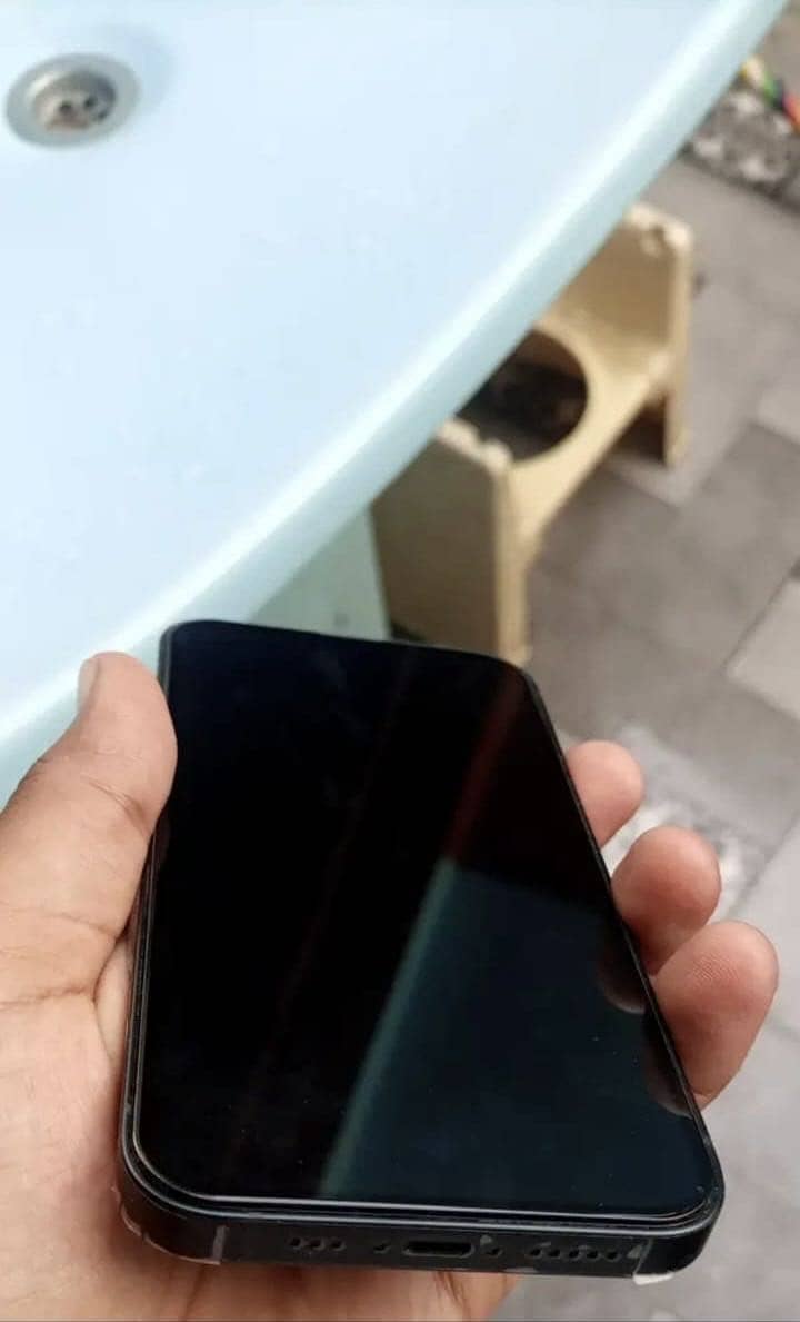 Apple iPhone 14 1