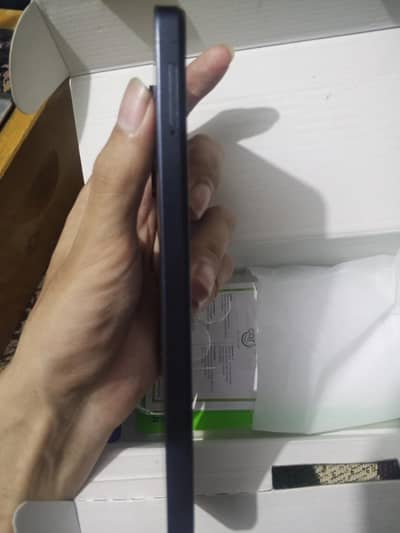 Infinix Smart 8 4GB+4GB/64GB | All Original | Box & Charger