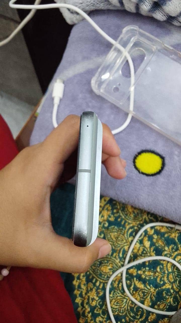 Google Pixel 8 3