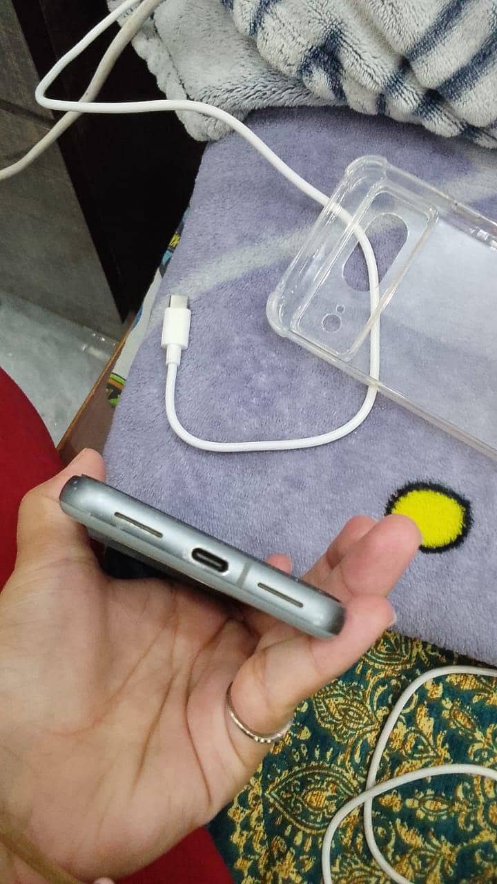 Google Pixel 8 5