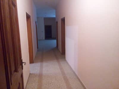 1 kanal beautiful upr portion available for Rent at hot location near imperium mall
