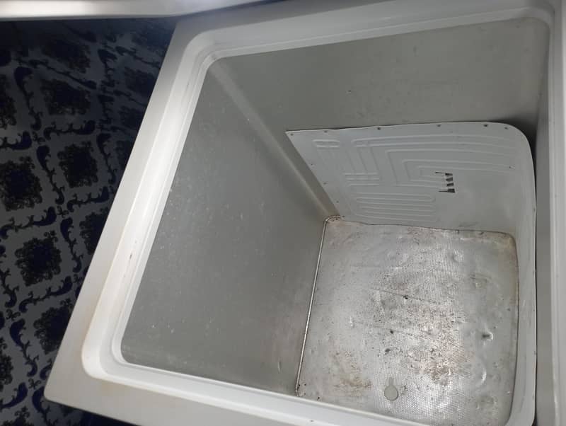 Dawlance Deep freezer 1