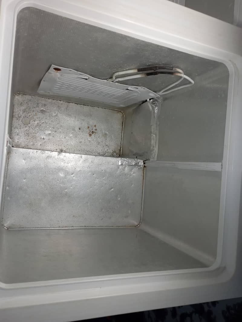 Dawlance Deep freezer 3