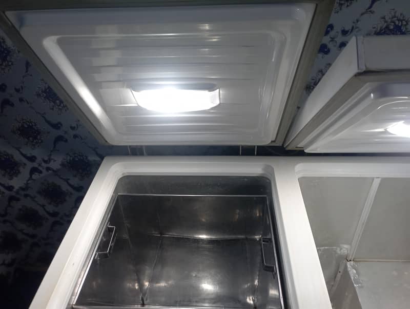 Dawlance Deep freezer 4