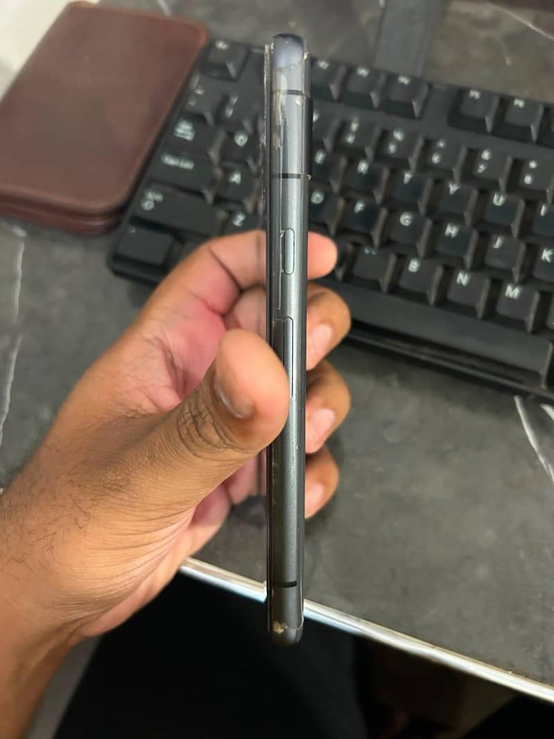 Google Pixel 7a 4