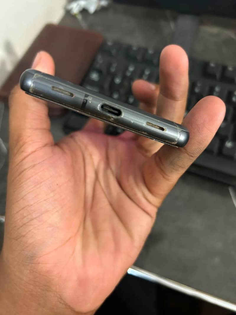 Google Pixel 7a 5