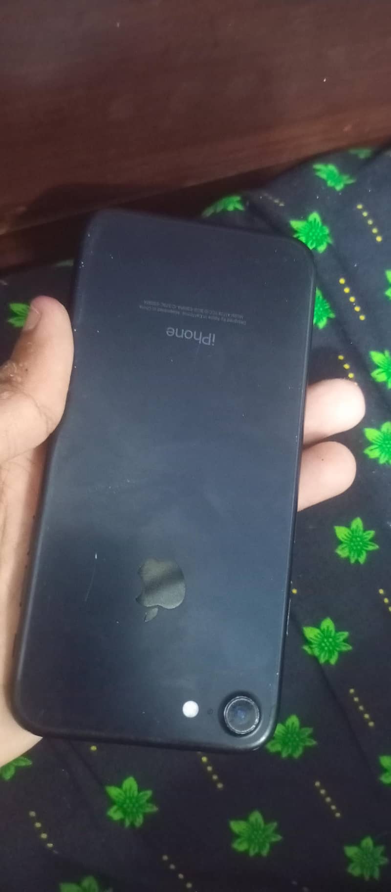 Apple iPhone 7 0