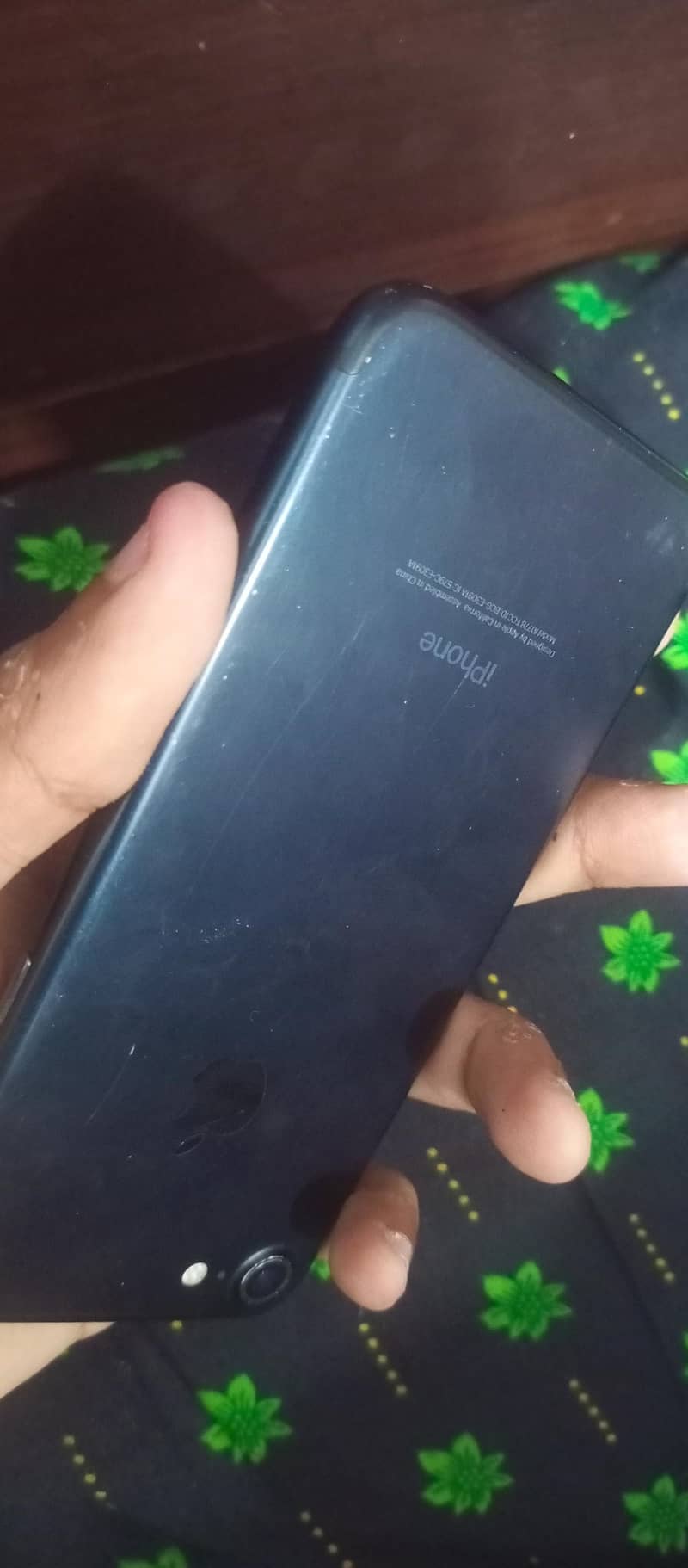 Apple iPhone 7 1