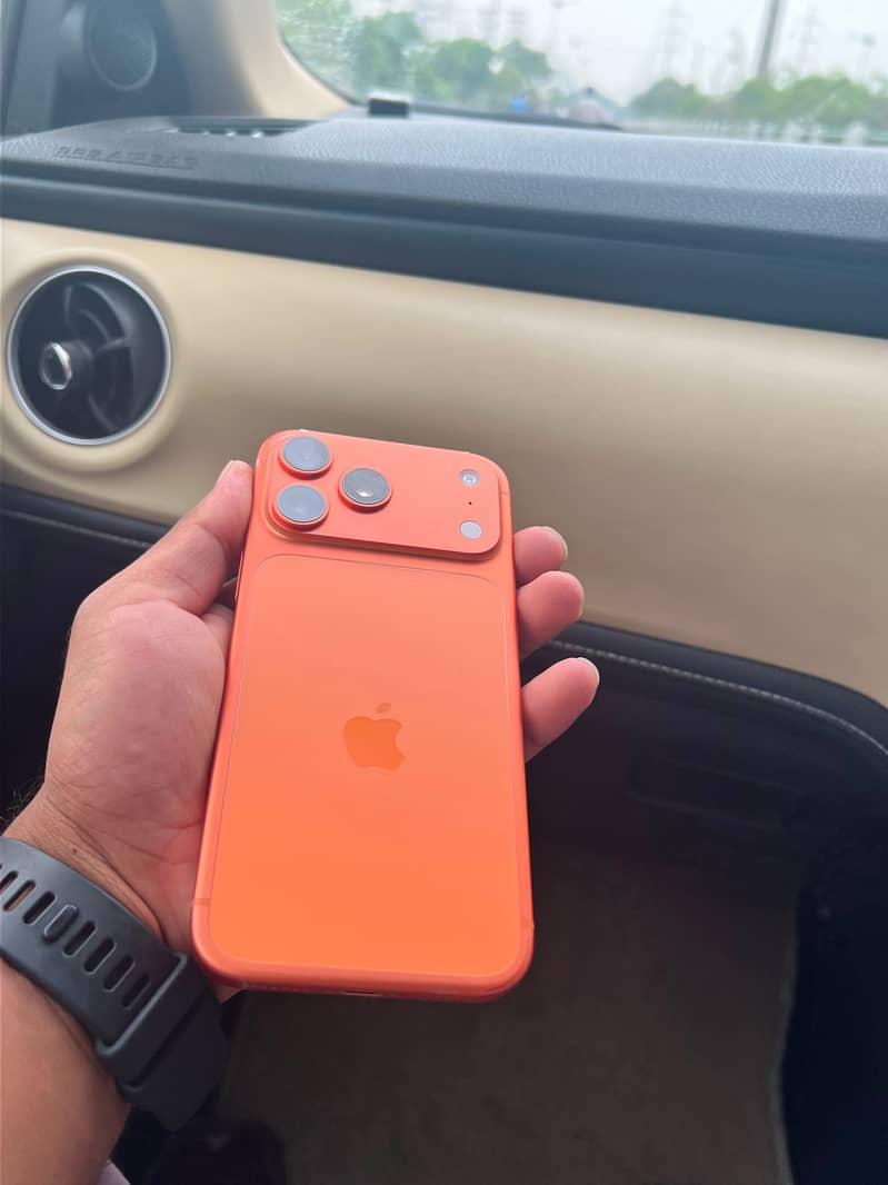iPhone 17 Pro Max 1
