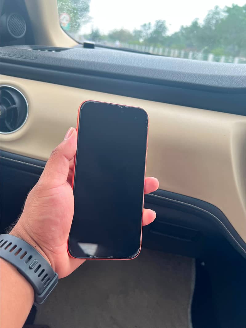 iPhone 17 Pro Max 4