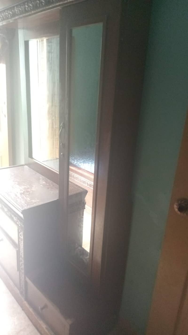 Bed Set , Almari , Dressing table 1