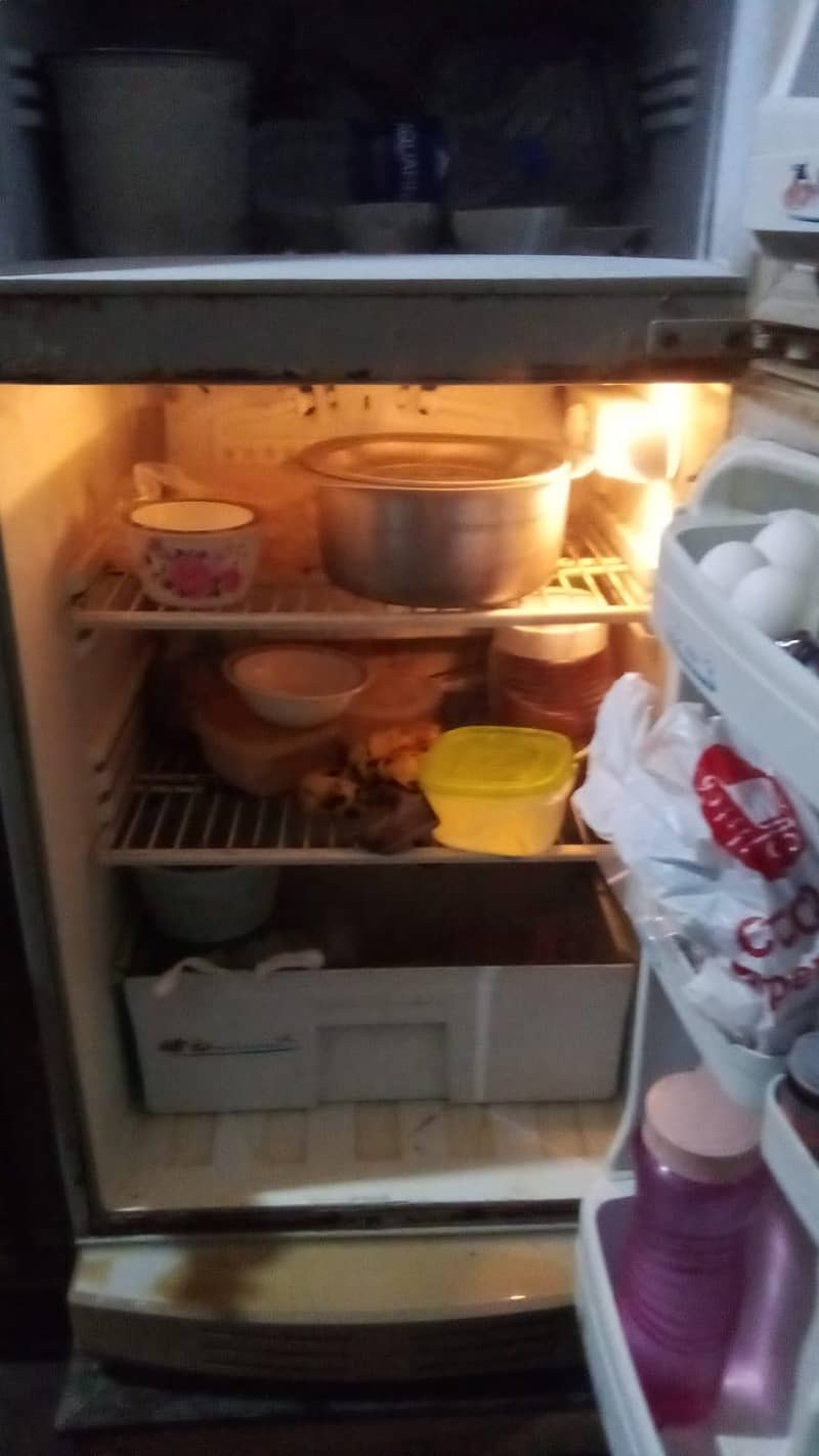 refrigrator 2