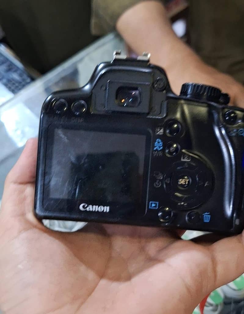 2 cameras 2