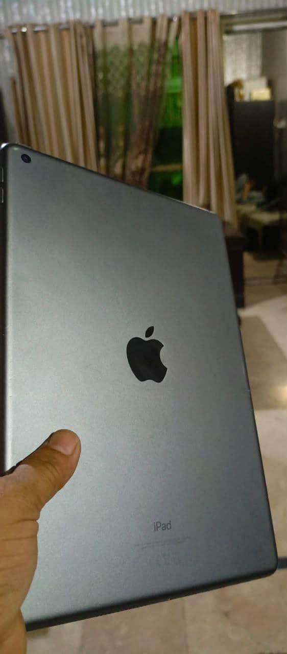 ipad 7genration 32gb 1