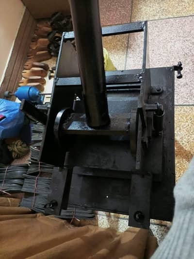 Chappal Banane Ki Machine Complete Set – Condition Achi – Urgent Sale
