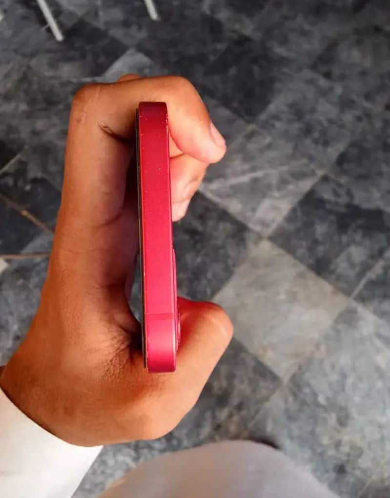 Apple iPhone 12 7