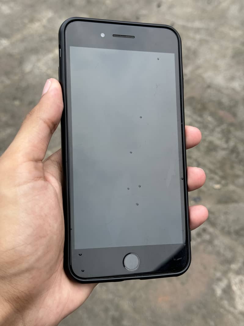 Apple iPhone 8 Plus 5