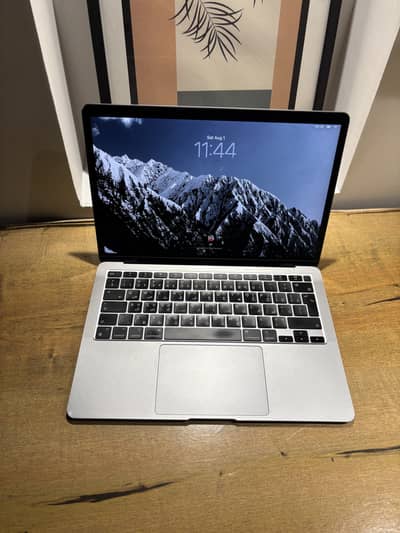 Macbook Air M1 2020 8/256 GB Space Grey Never Opened.
