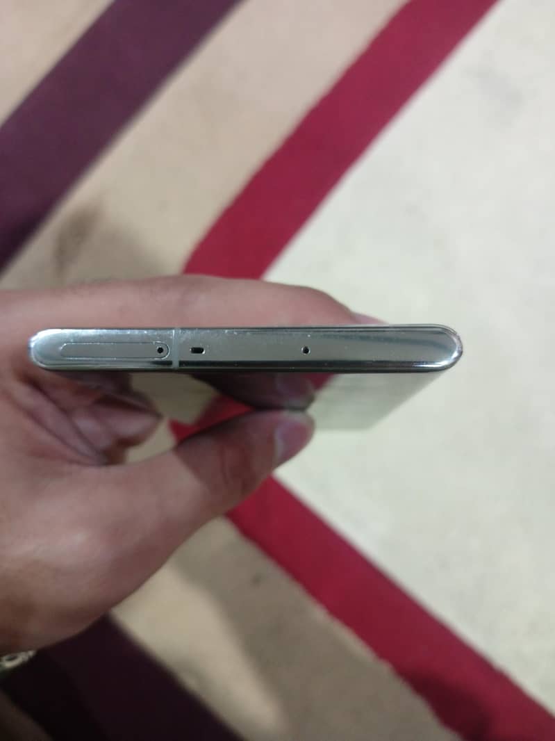 Samsung Mobile Note 10 Plus 3