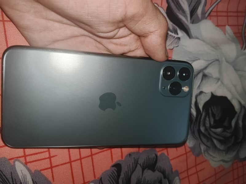 Apple iPhone 11 Pro Max 5