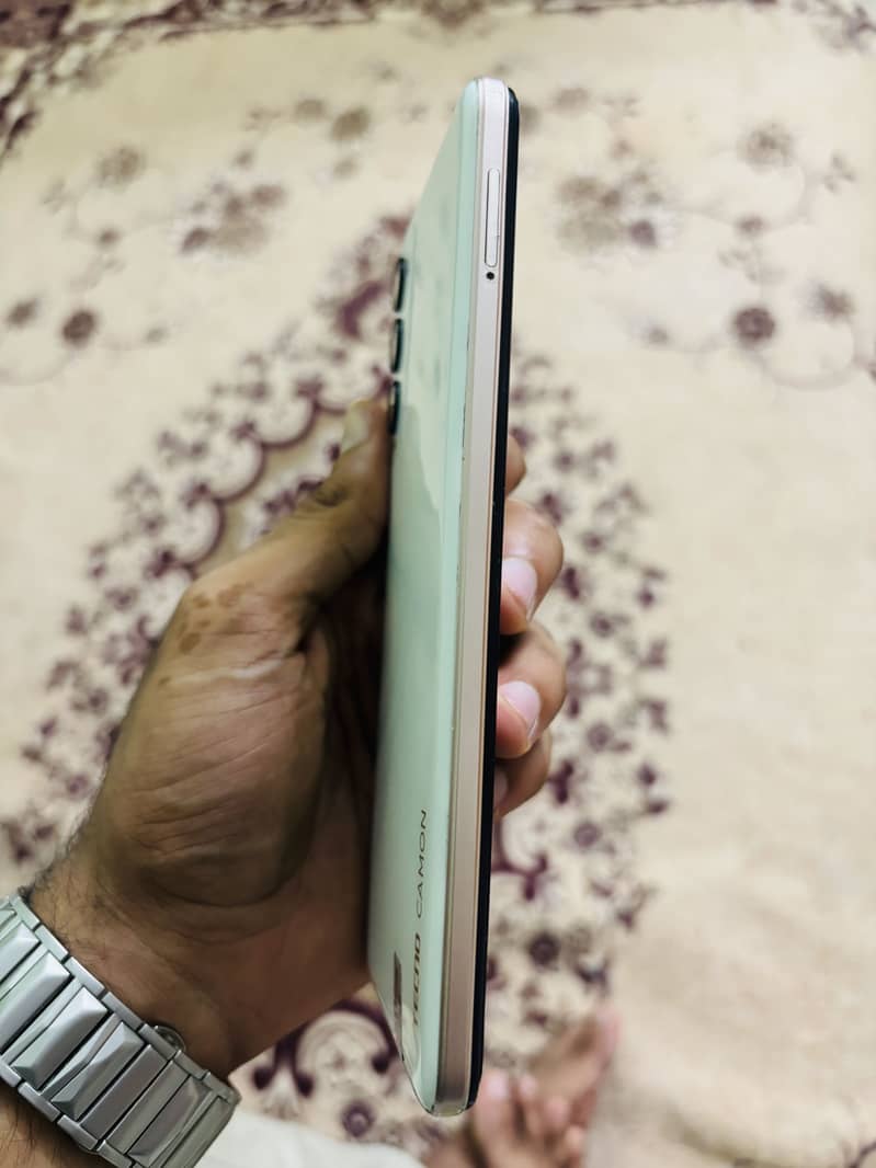 Tecno CAMON 18T 1