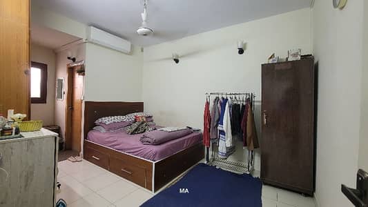 3 Bed DD flat Furnished 1st floor in DHA phase 1 rent 1 lac 10 hazar ShahBaz BaLoch 0322.5996882