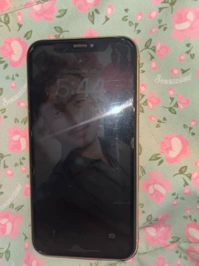 +92 345 9891187 I phone XR. . 35 thousand. . Battery 73 health. . 64 GB. .