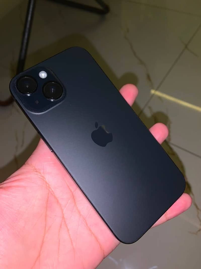 Apple iPhone 15 5