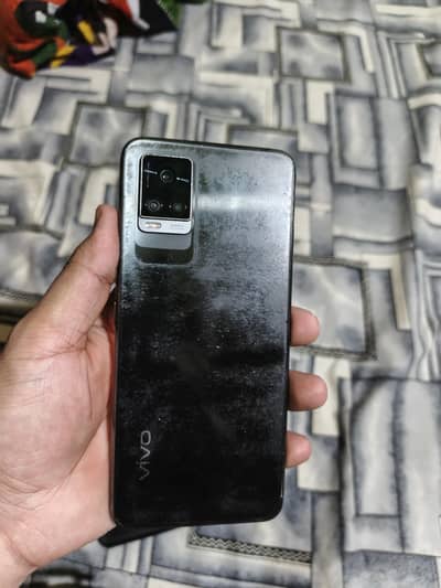 Vivo V20