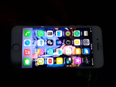 Apple iPhone 8
