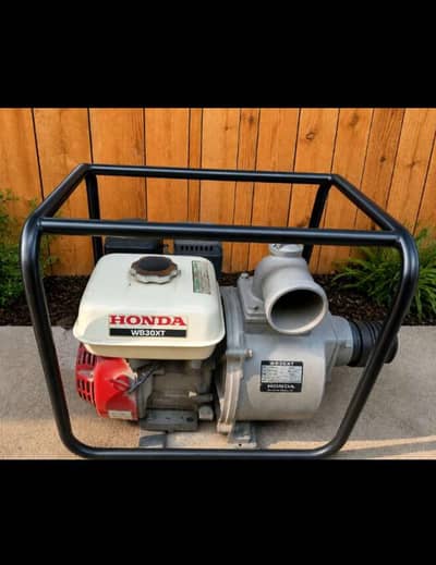 Water pump on working