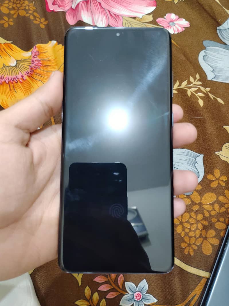 Samsung Mobile S20 Plus 2