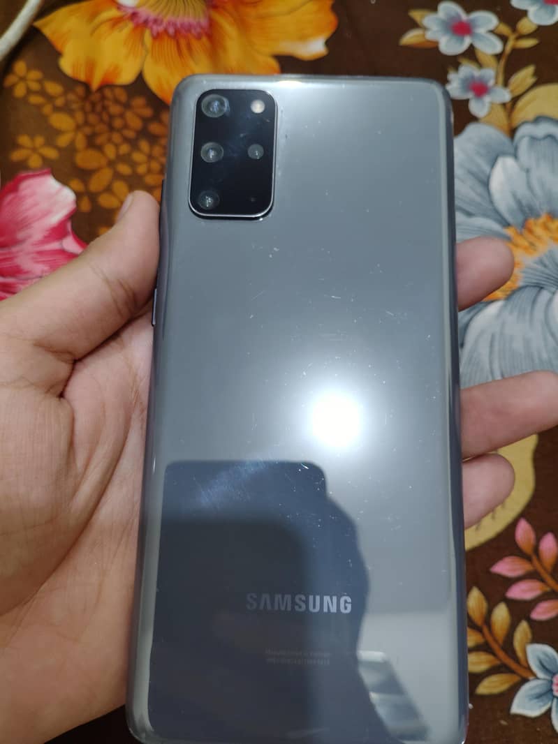 Samsung Mobile S20 Plus 4