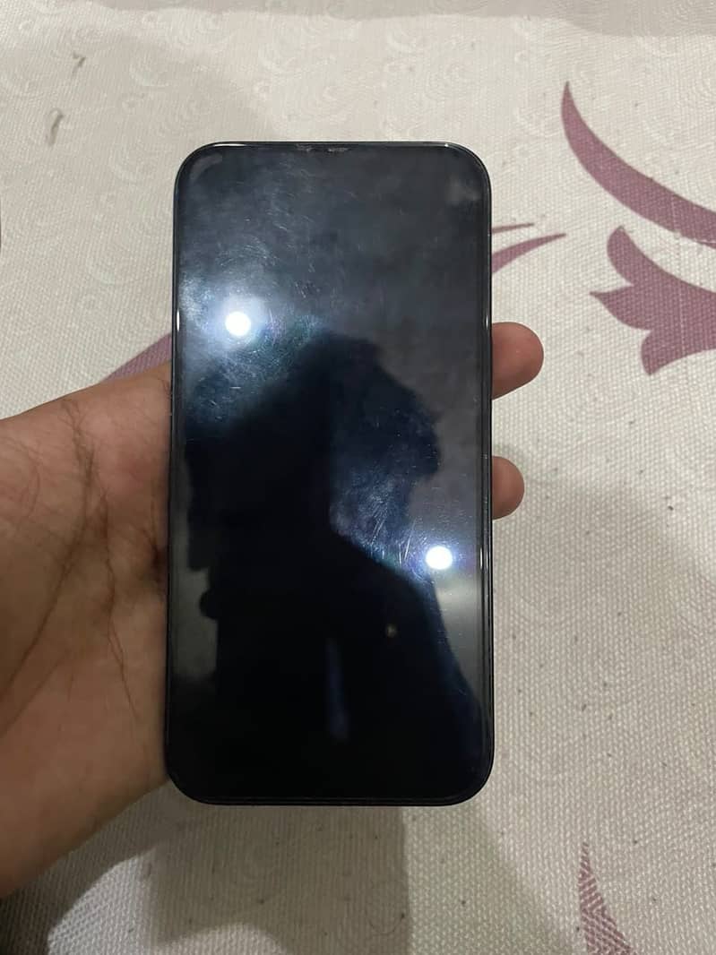 Apple iPhone 13 2