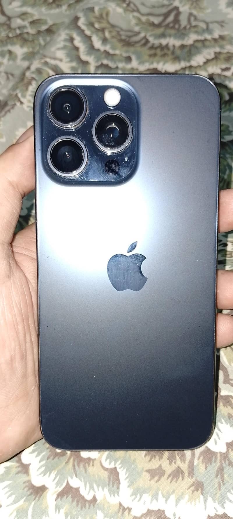 Apple iPhone 15 plus 2