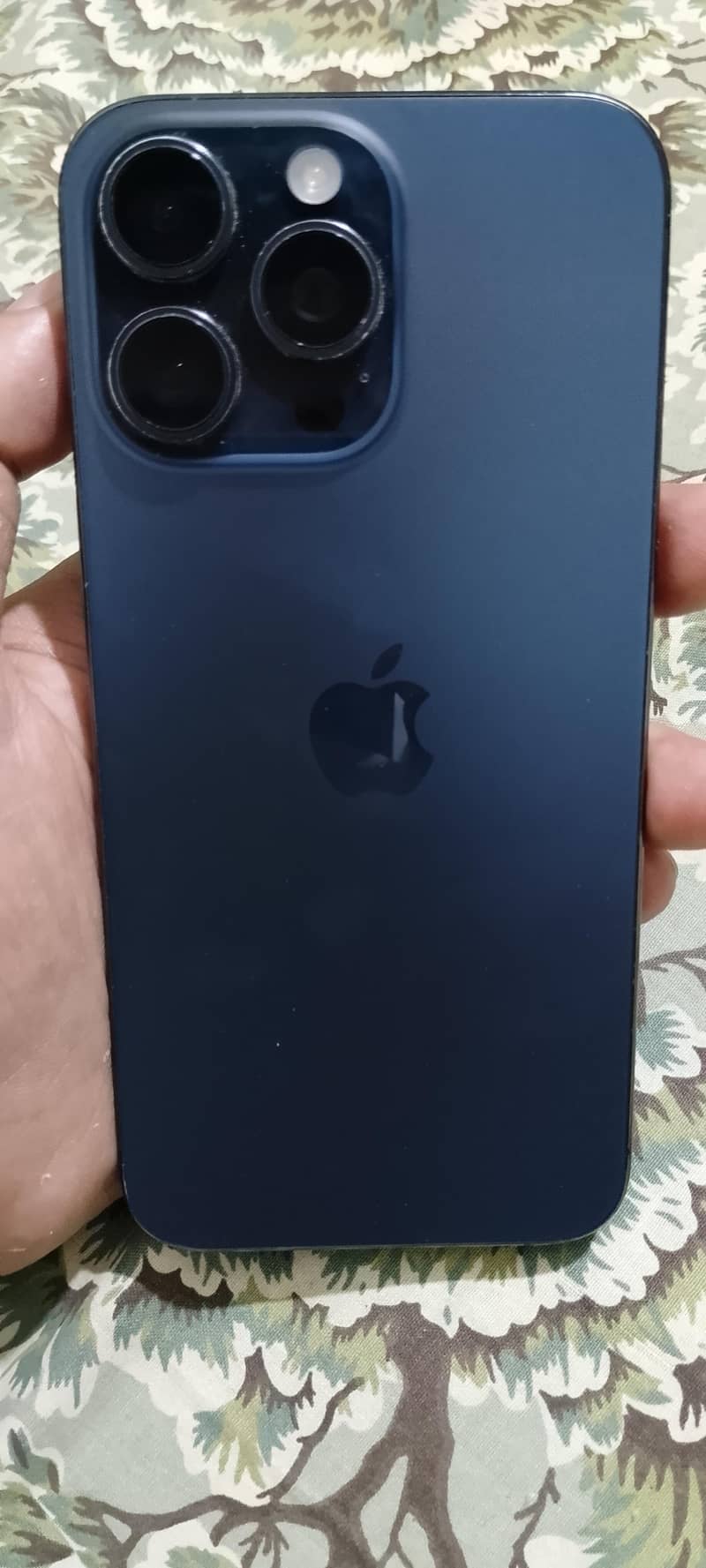 Apple iPhone 15 plus 3