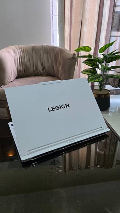Lenovo Legion 7 RTX5060 OLED like new