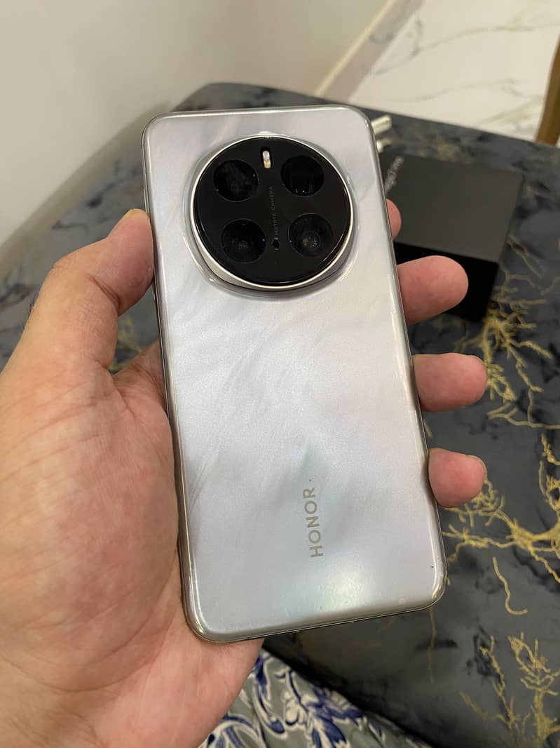 Honor Magic 7 Pro 1