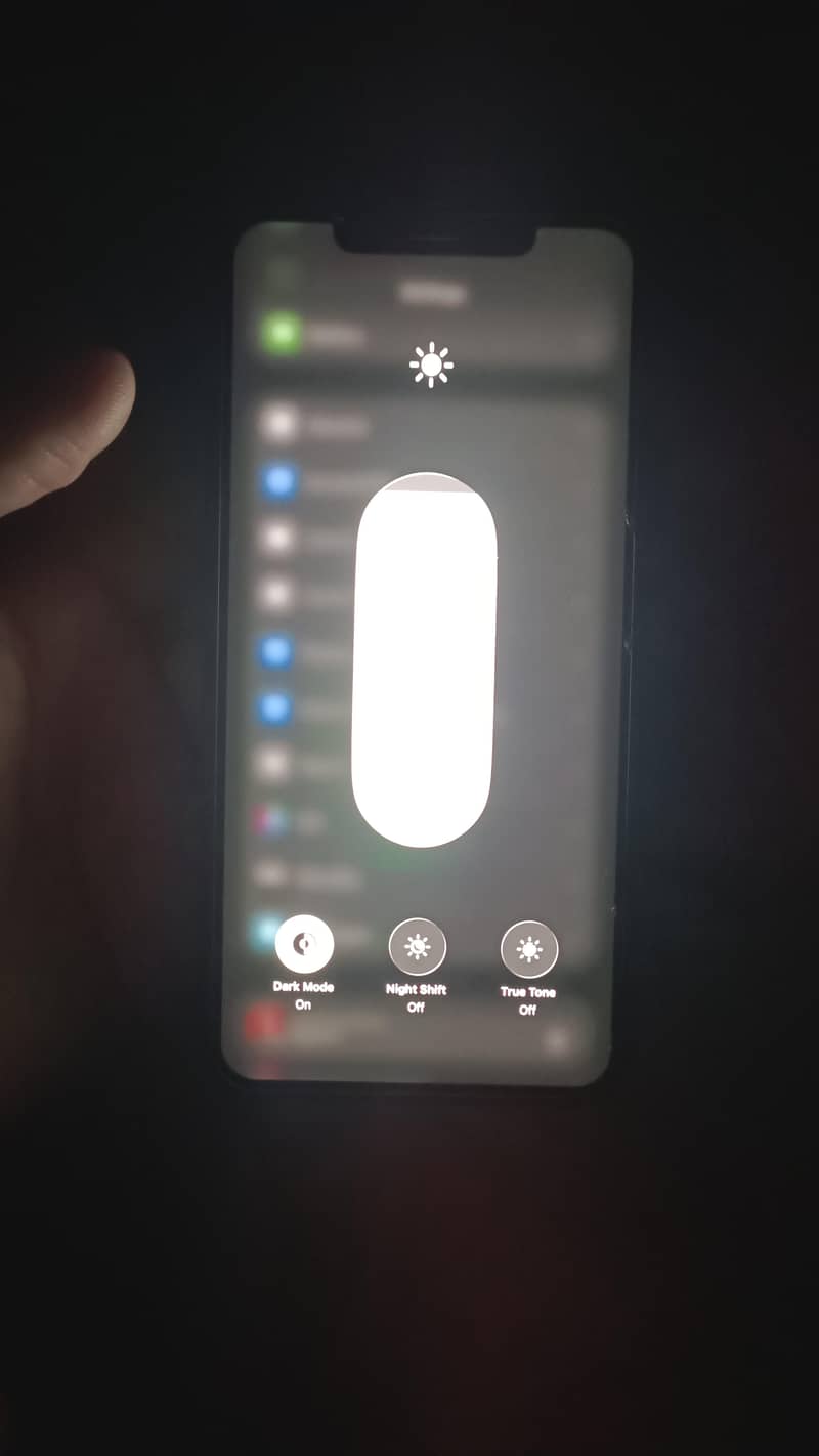 Apple iPhone 11 Pro Max 2