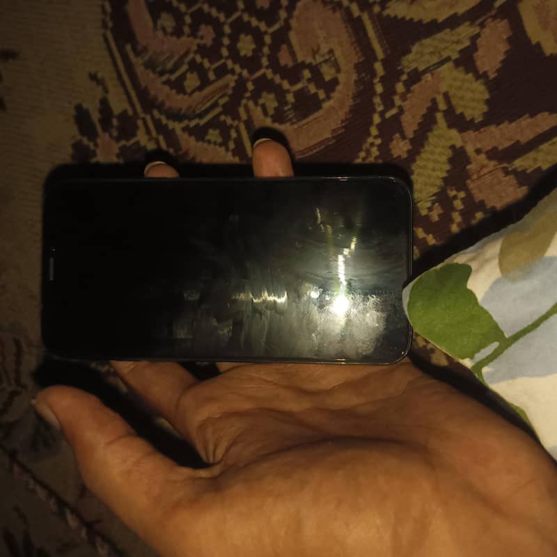 Apple iPhone X 6