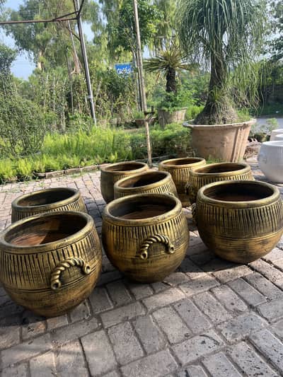 Clay pots