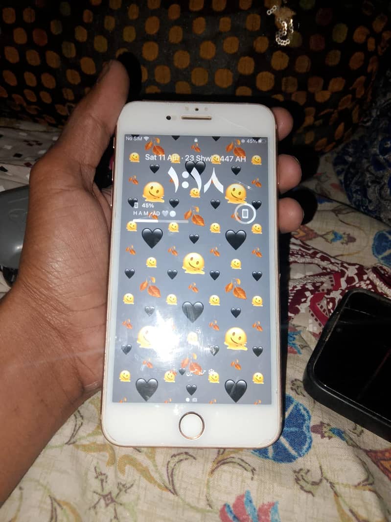 Apple iPhone 8 Plus 3