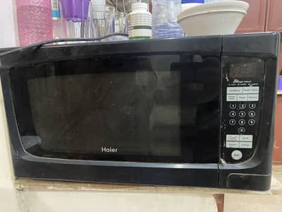 Haier Microwave Oven in Excellent Condition - Fast Heating